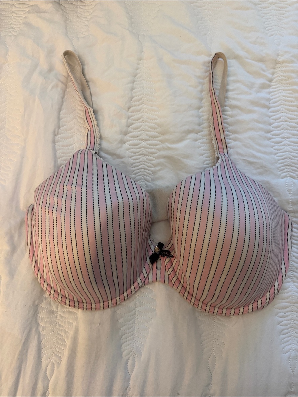 Victoria's Secret Body by Victoria lined perfect coverage 34DDD